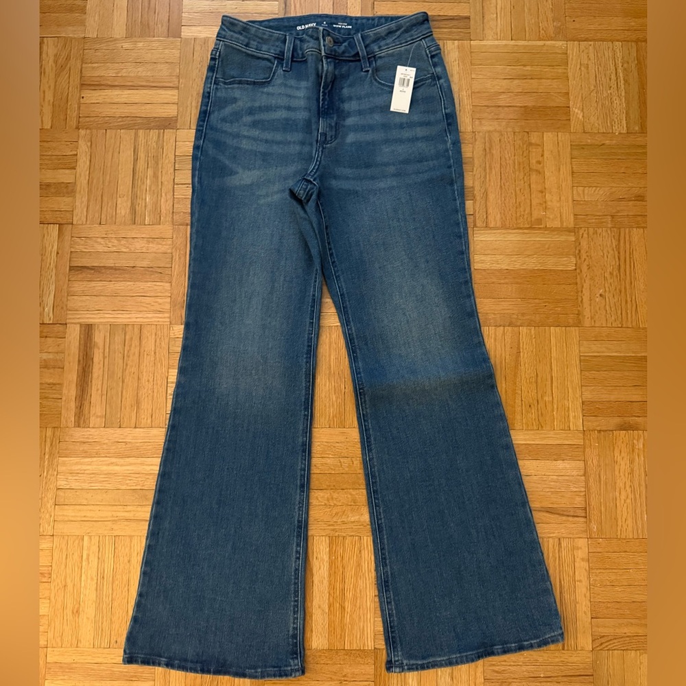 Old Navy High-Waisted Wow Flare Jeans